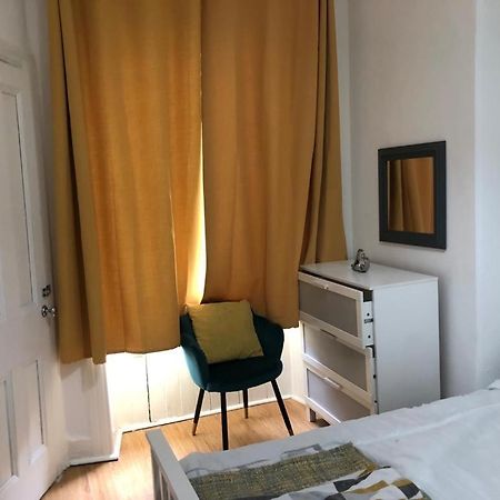 Lovely 2 Bedroom Apartment Close To City Centre 에든버러 외부 사진